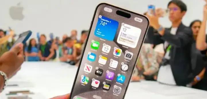 iPhone 15多款机型破发，1T存储的Pro版本降价，目前值得买吗？