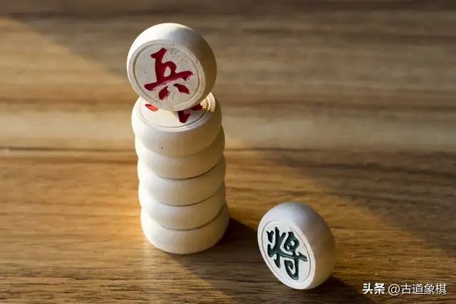 围棋比象棋奖金要高，但为什么大街小巷中，几乎没有人下围棋？