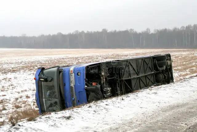 湖南一场暴雪，为何将高速公路推向风口浪尖？