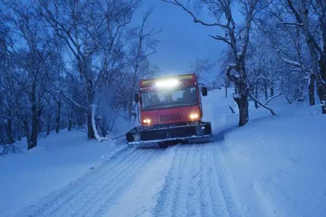 湖南一场暴雪，为何将高速公路推向风口浪尖？