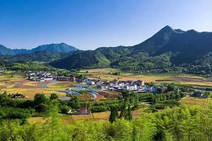 国内绝美的9条自驾公路，沿途风景名胜让你目不暇接，一路都是惊喜！