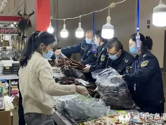 200箱牛肉礼盒全是假货，厂家承认造假，假牛肉泛滥是谁的错？