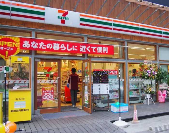 日本为何实体店能“干掉”电商，我国却不行？网友：原因太现实！