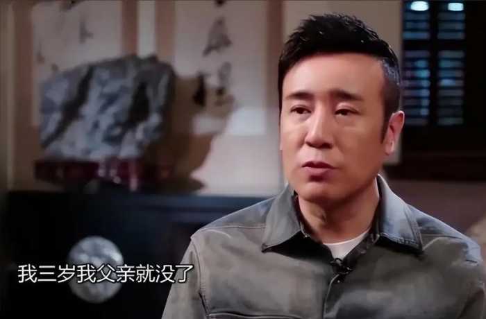 于和伟的老婆原来是她，还未结婚就开始尽孝，如今24年仍恩爱如初