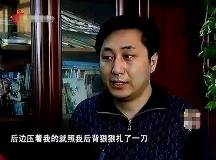 吉世光：靠《潜伏》走红，领奖时被警方一眼认出，是在逃13年逃犯