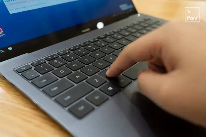 华为 MateBook X Pro 评测：全面屏设计的 PC，足够好用吗？