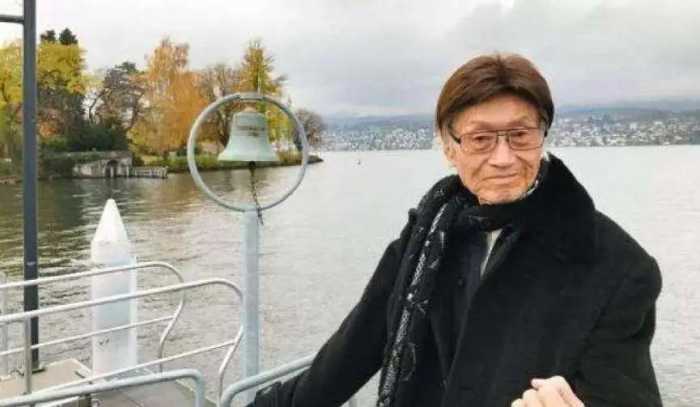 18年傅达仁在家人陪伴下瑞士安乐死，药一饮而尽，在儿子怀中去世