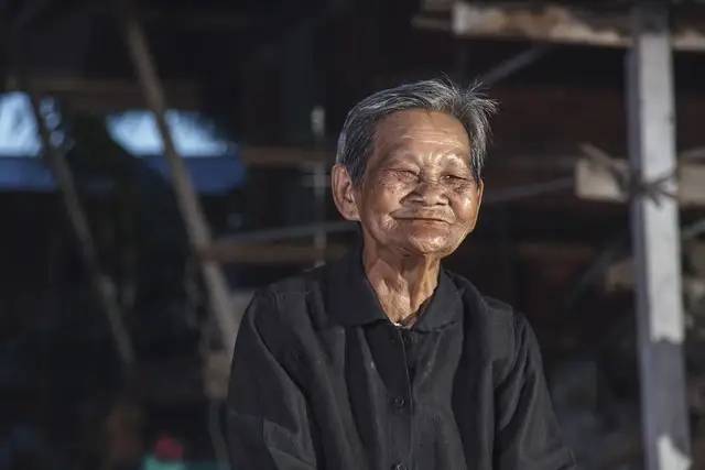 老年人这三个时间段建议坐着，否则后果不堪设想