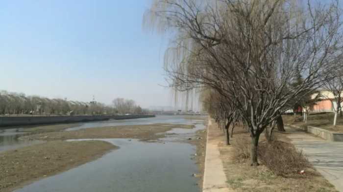 北京美女出差山东莱芜市，回去后她是这样评论山东莱芜市的！