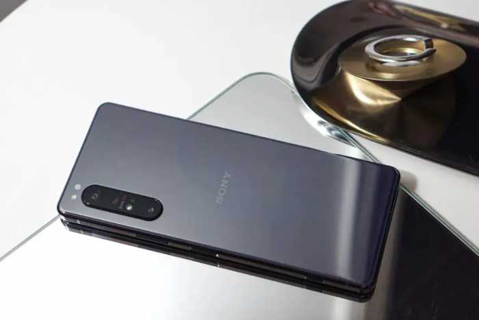 为什么索尼 Xperia 1 II 还是那么我行我素？