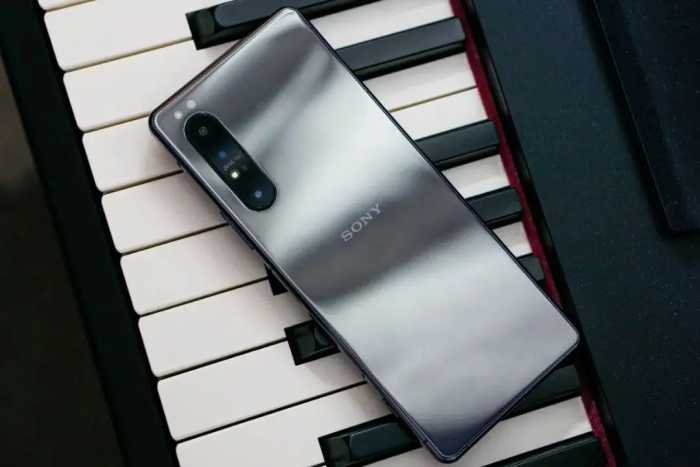 为什么索尼 Xperia 1 II 还是那么我行我素？