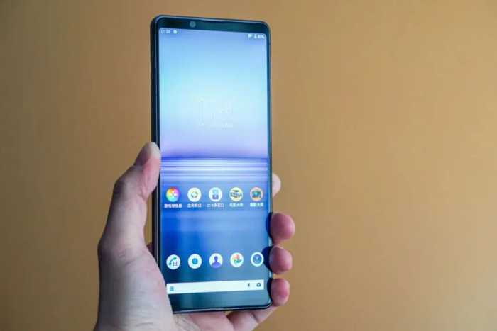 为什么索尼 Xperia 1 II 还是那么我行我素？