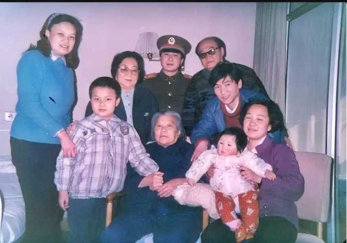 1983年，朱老总爱孙被判死刑，妻子康克清沉默良久，说了9个字