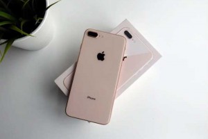 2023年了，还有人在用iPhone 8 Plus？这几个原因让它难以被替代